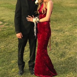 Prom Dress. (WORN ONCE)